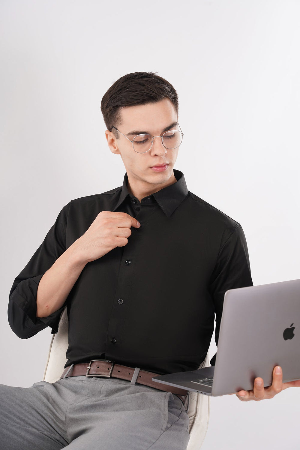 Black Giza Satin Cotton Shirt – Premium Luxury Wear - KakahuBlack Giza Satin Cotton Shirt – Premium Luxury WearKakahuKakahu