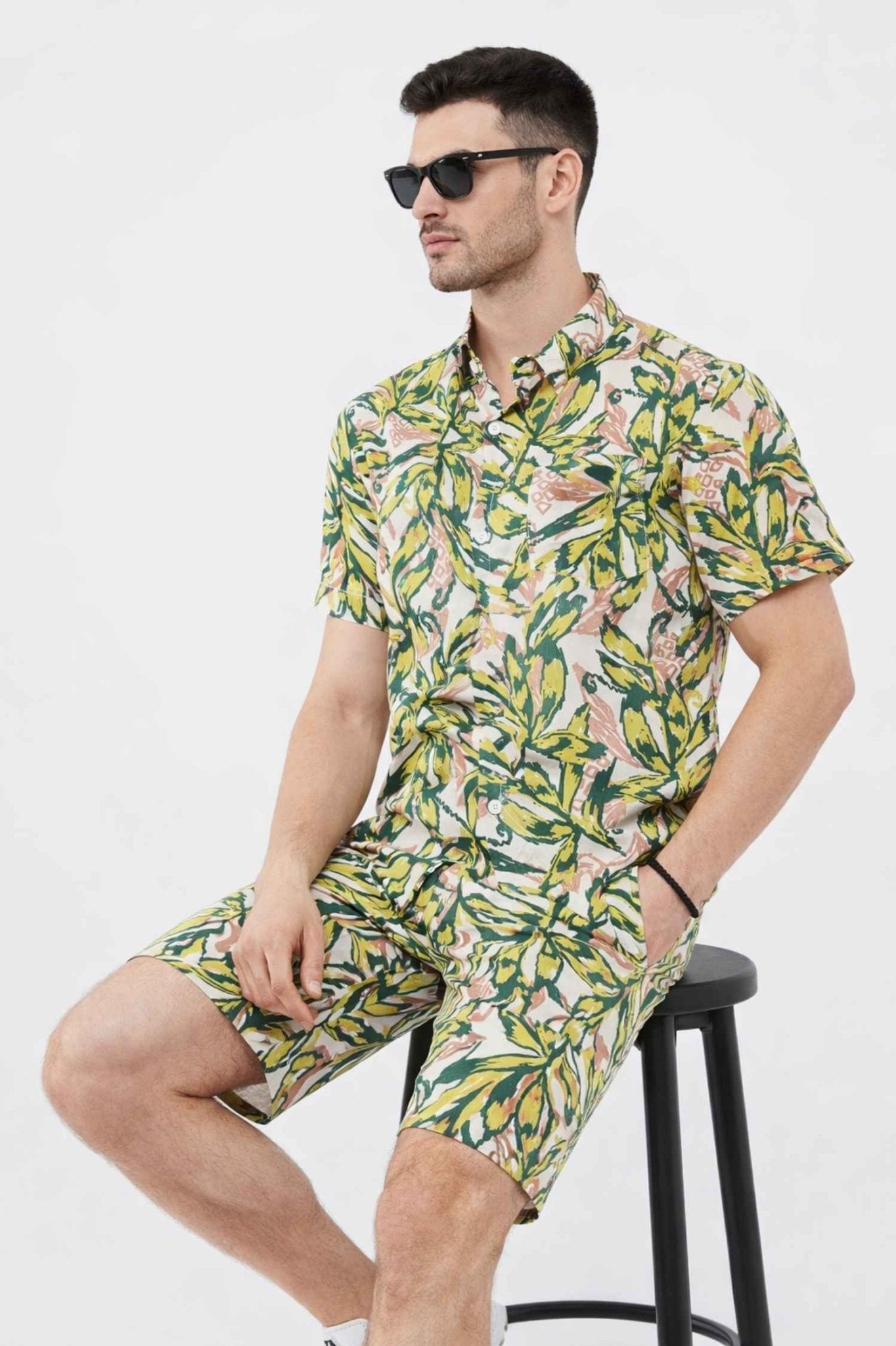 Green Floral Co - Ord Set – Stylish Printed Summer Wear - KakahuGreen Floral Co - Ord Set – Stylish Printed Summer WearKakahuKakahu