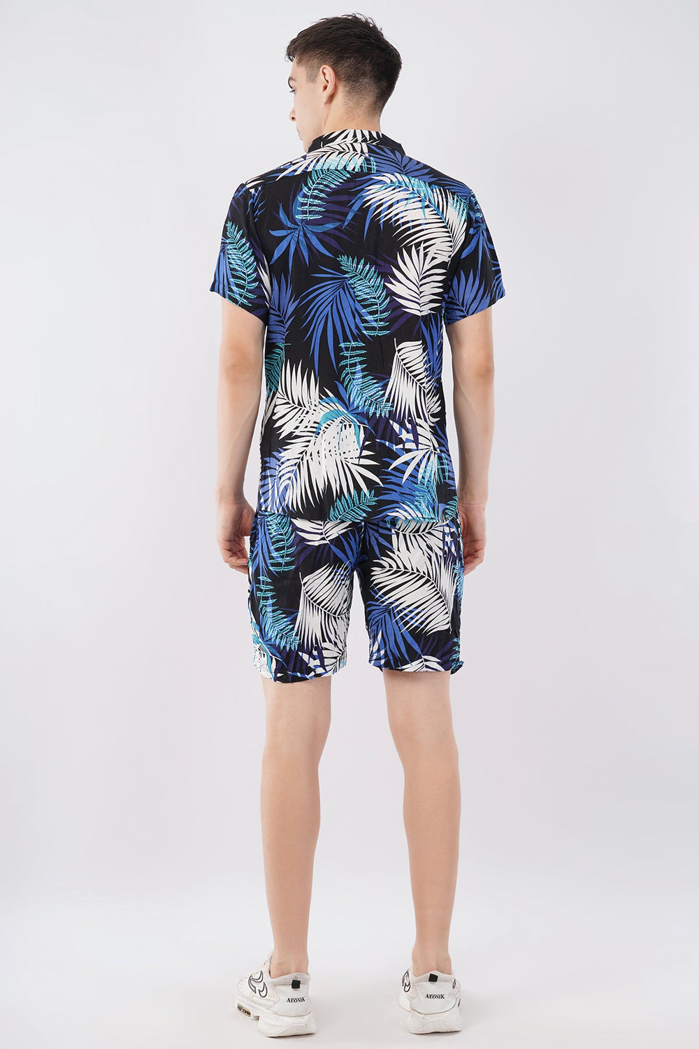 Ocean Blue Tropical Co - Ord Set – Premium Vacation Wear - KakahuOcean Blue Tropical Co - Ord Set – Premium Vacation WearKakahuKakahu