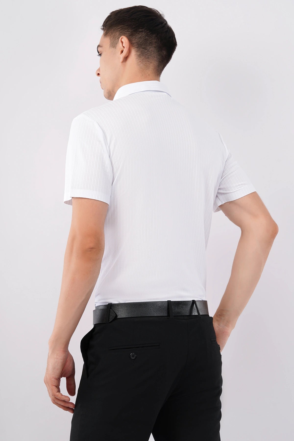 Stitchless Classic Off White Shirt – Seamless Modern Wear - KakahuStitchless Classic Off White Shirt – Seamless Modern WearKakahuKakahu