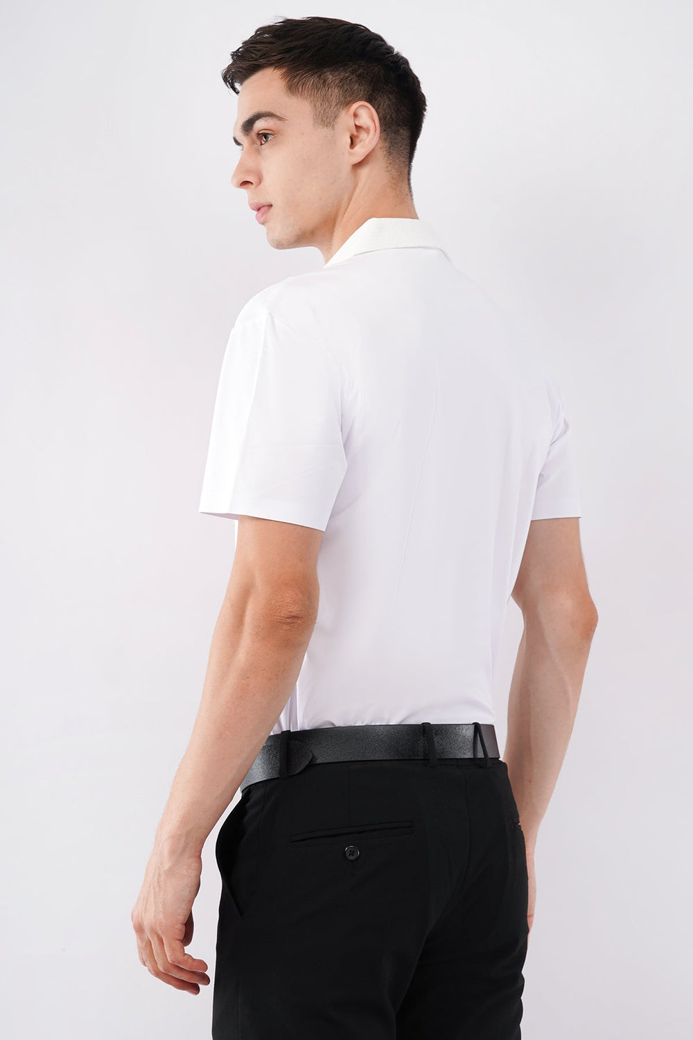 Stitchless Ivory Crest– Seamless Premium Shirt - KakahuStitchless Ivory Crest– Seamless Premium ShirtKakahuKakahu