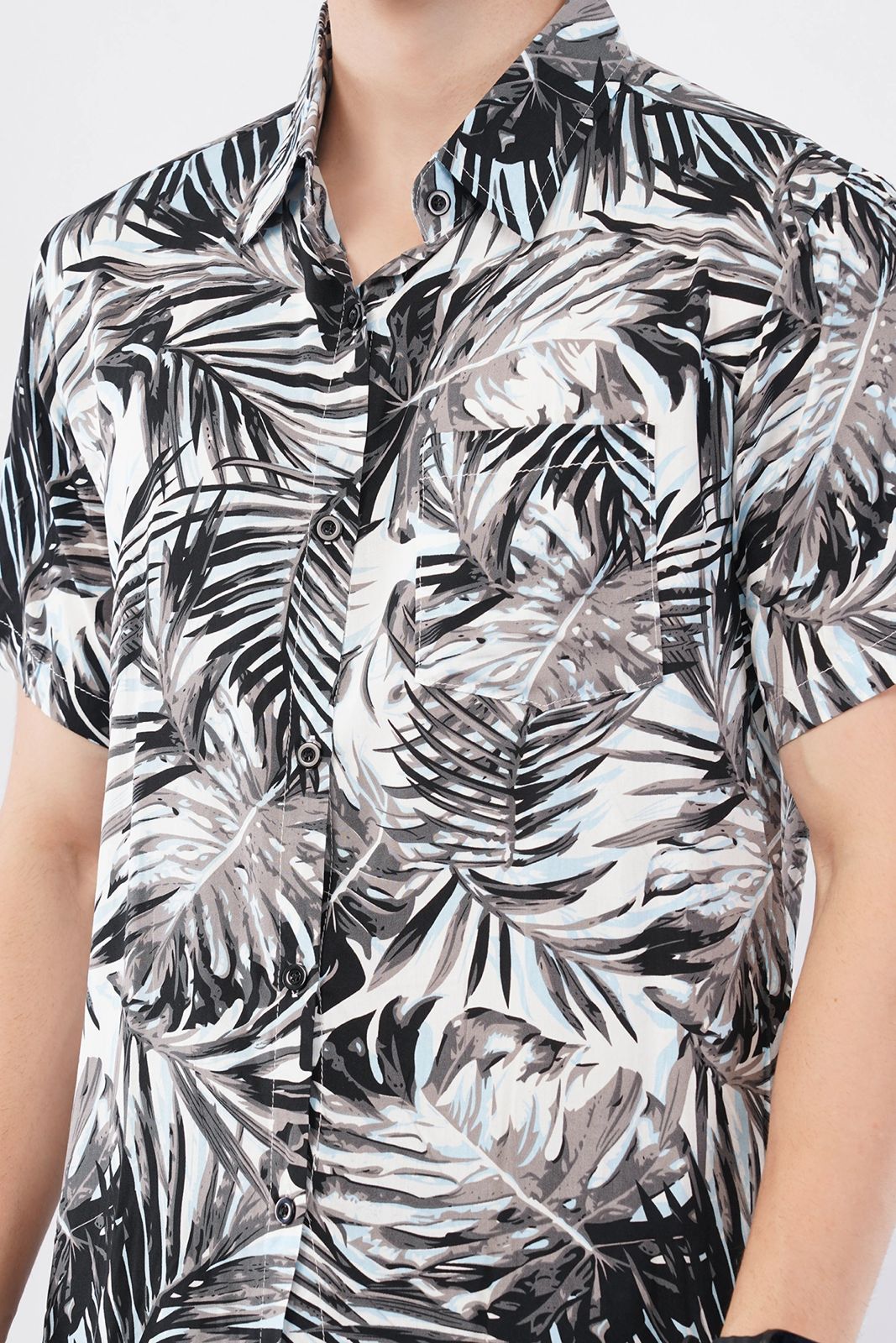 Tropical Palm Print Short Sleeve Shirt – Vibrant Summer Casual - KakahuTropical Palm Print Short Sleeve Shirt – Vibrant Summer CasualKakahuKakahu