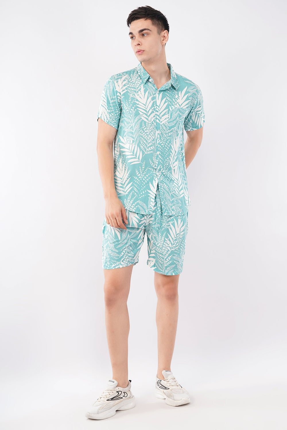 Turquoise Leaf Printed Co - Ord Set – Trendy Casual Wear - KakahuTurquoise Leaf Printed Co - Ord Set – Trendy Casual WearKakahuKakahu